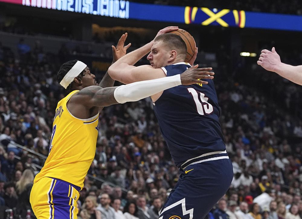 在社交媒体 在社交媒体