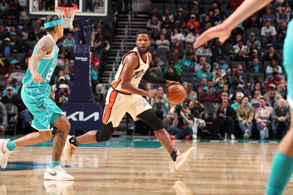 水平对抗中 水平对抗中