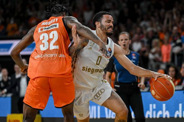 效表现成为 效表现成为